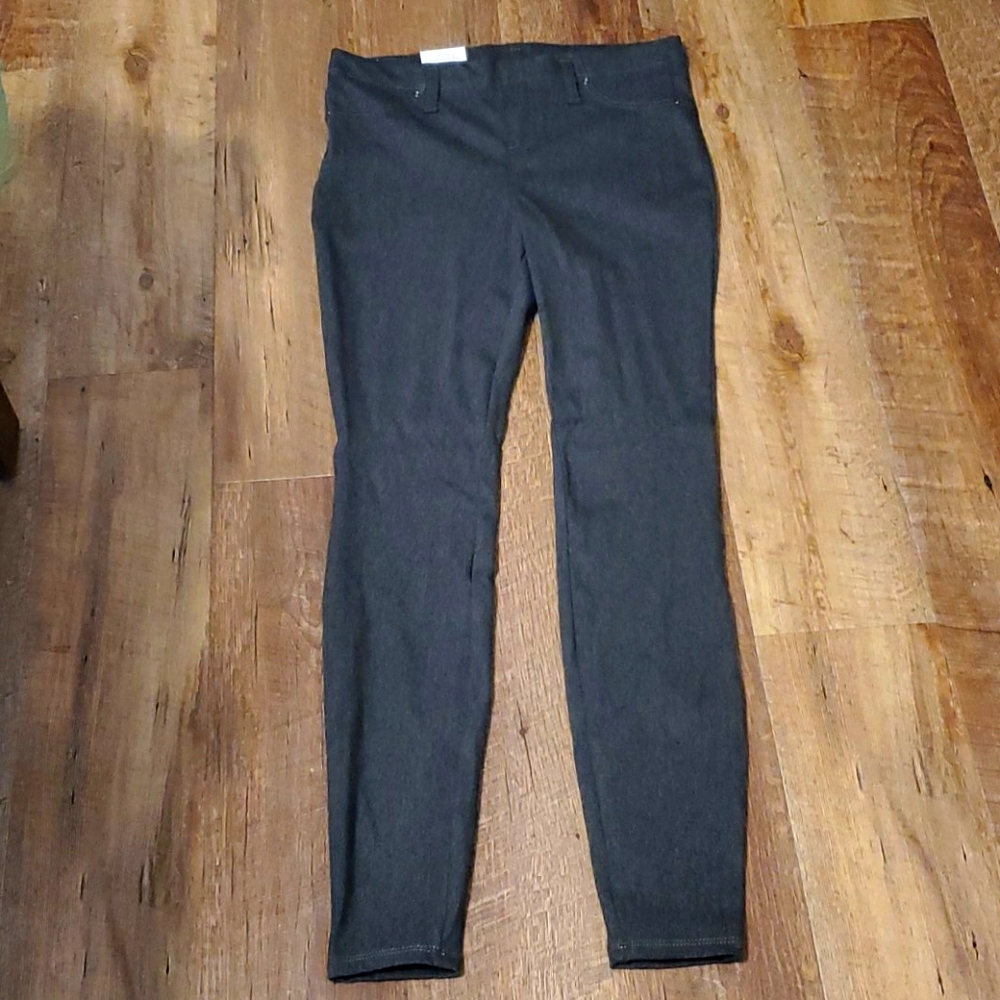Womens stretch dress pants.